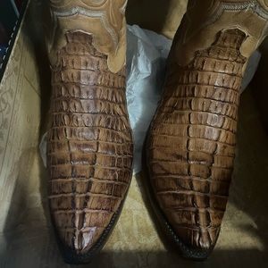 Lucchese men’s brown lizard skin boots